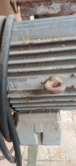 Šrotovník na obilie