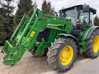 John Deere 5085M  rok vyroby 2015    2100mth