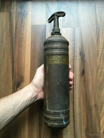 starožitný hasiaci prístroj - 1