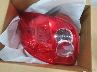 Predam Nove- Originalne svetlo 81561-02380 TOYOTA AURIS