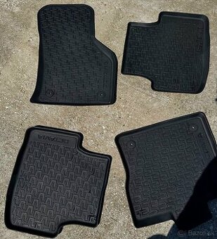 Predám originálne gumenné rohože do Škoda Octavia III