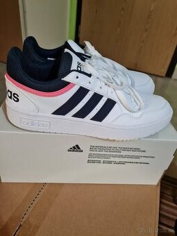Adidas UK7