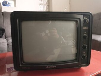 Predam prenosny farebny tv hitachi 70 roky