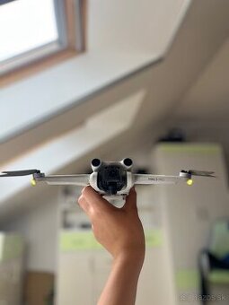 Dron DJI Mini 3 Pro