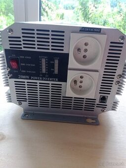 Menič HQ 2500W, 12V▶230V - 1
