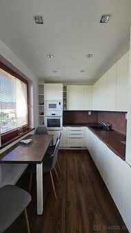 3i zariadený byt s balkónom na prenájom, Prievidza - 1