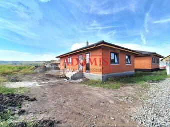 ADOMIS - Predáme 4izbový tehlový bungalov RUSKOV, všetky IS,