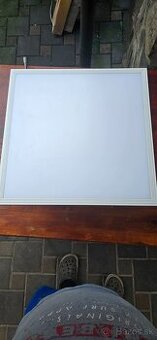 Ponúkam používané stropné LED panely