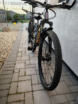 KONA LAVA DOME+ odpruzena sedlovka