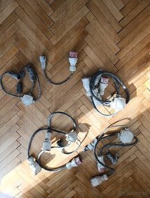 Redukcie kablove na tri fazy