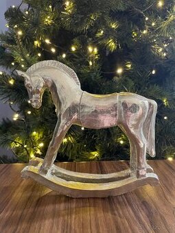 vianoce - hupaci konik 20x20cm