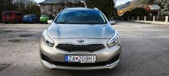 KIA Ceed Sporty Wagon Combi 100kw Manuál Gold Edition