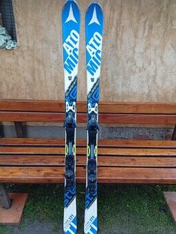 Lyže Atomic bluester 170 cm