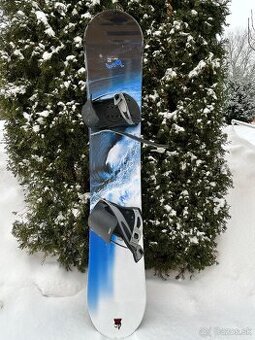 Predam 2x Snowboard + viazanie a topánky