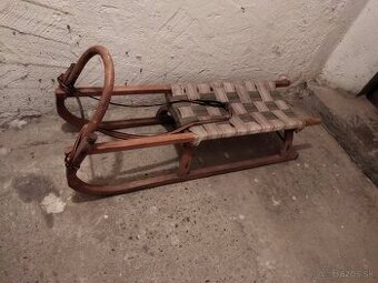 stare sanky, vianocne ozdoby,stojan, svetielka