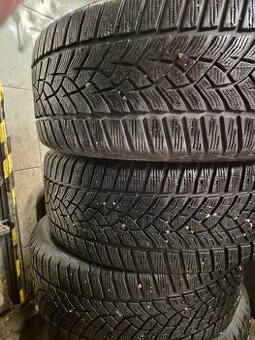 Predam zimne pneu 2x 235/45R18 Goodyear