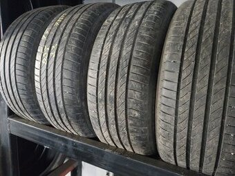 Pneu 215/55R17