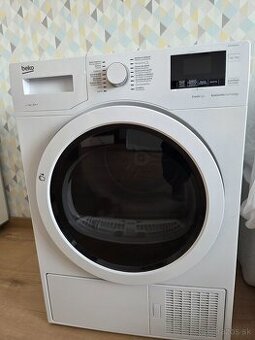 Sušička BEKO HDF7434CSRX