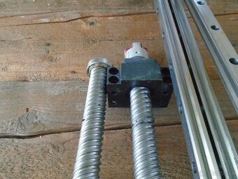 Linearne vedenie , Gulickove skrutky 40mm / 2300