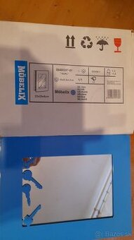 Skrinka na kľúče so zrkadlom