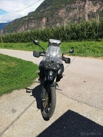 Rozpredám Triumph Tiger 800 XC ,  s TP.