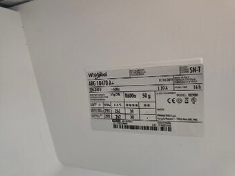 Vstavaná chladnička s mrazničkou Whirpool