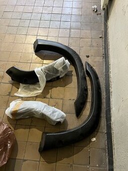 predám rozsirovacie lemy toyota land crusier 100