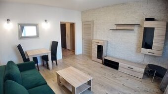 3i byt so zaridením na Námestí Priateľstva, DS