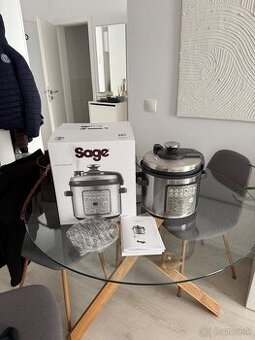 Tlakový/elektrický hrniec Sage