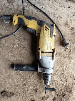 Vŕtačka s príklepom 950w