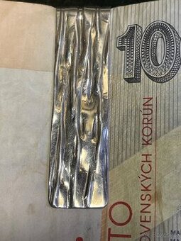 strieborná spona na bankovky