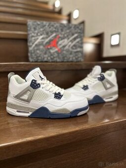 Jordan 4 Midnight Navy