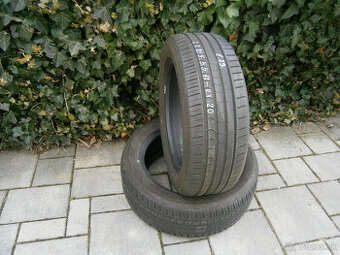 Predám 2x letné pneu Vredestein 215/55 R17 98WXL