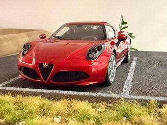 1:18 2013 ALFA Romeo 4C - AUTOart