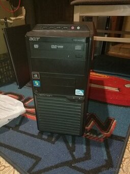 PC Acer Veriton. Komplet aj s 19“ monitorom.