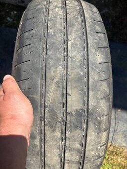 Predám pneu na dodávku 215/65/16 C