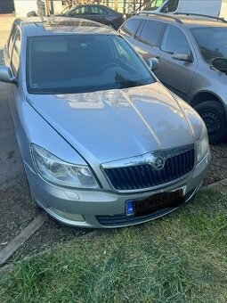 Rozpredam Octavia 2 combi facelift  2.0tdi  0918132843