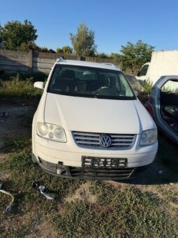Rozpredám vw touaran 2.0tdi dsg