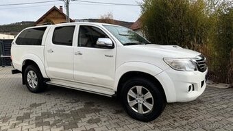 TOYOTA HILUX 3.0 D-4D
