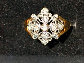 Zlaty damsky prsteň s  Diamantami - 1