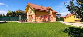 4-izbový, tehlový rodinný dom + dvojgaráž, Vinna Košice