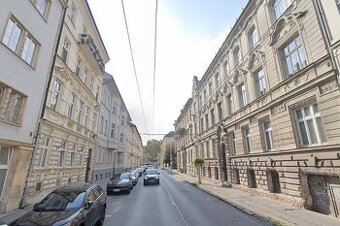 PRENÁJOM – veľký 2iz staromestský byt v Starom meste