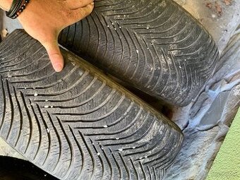 Predam pneu 215/55 r17 michelin