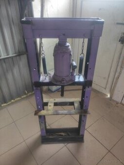 Hydraulický lis