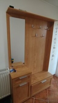 Predsienova skriňa