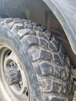 Predam na suzuki samurai disky plus gumy Truck 2000