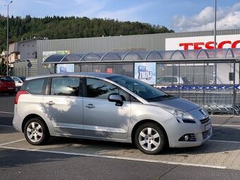 Peugeot 5008 7 miest - 1