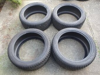 285 40 R21 Zimné pneu Nokian