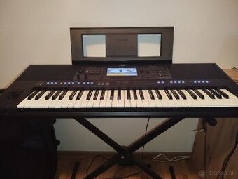 Yamaha psr-sx700