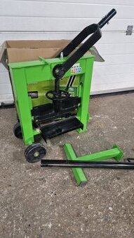 Lamacka dlazby-kamena